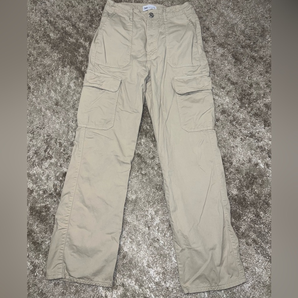 Zara Women's Beige Cargo Joggers